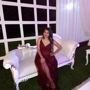 Meet your Posher, Vanessa